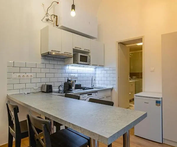 Cassa Mist * Budapest
